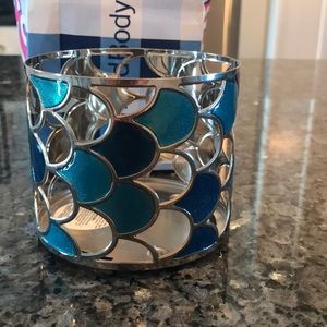 Bath and body works three wick candle holder blue